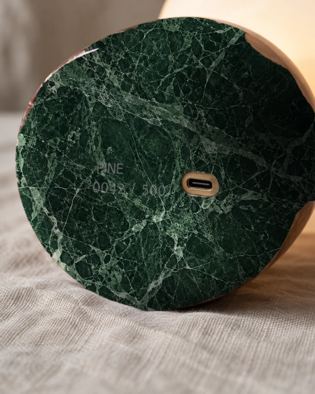 Base engraved PINE 0042 / 500